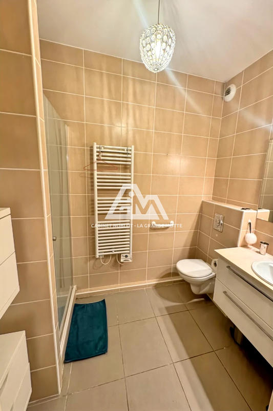 Appartement - 98 m² - 4 pièces