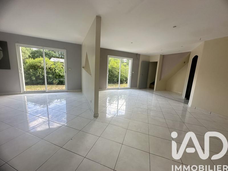 Maison - 159 m² - 5 pièces