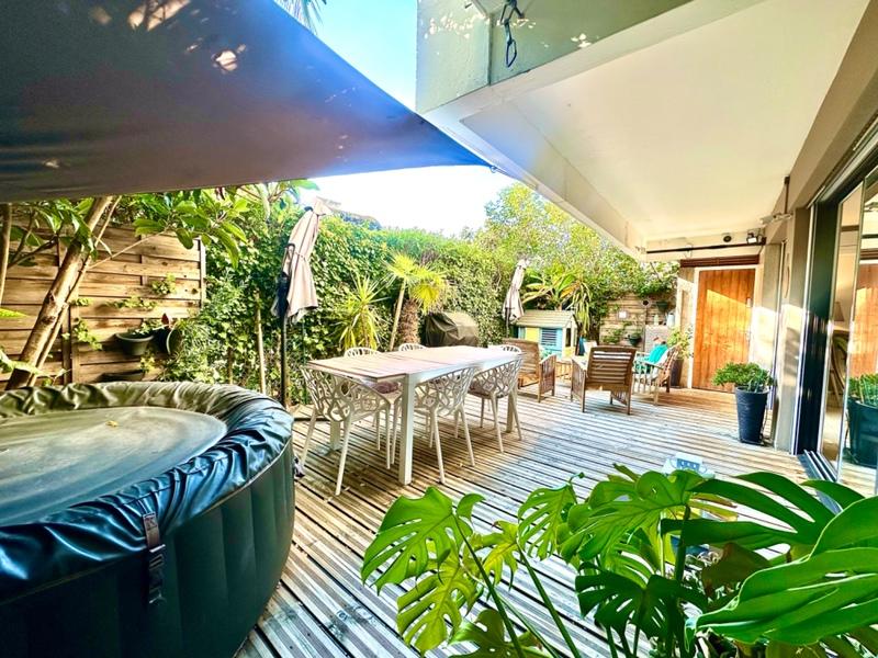 Appartement - 90 m² - 4 pièces