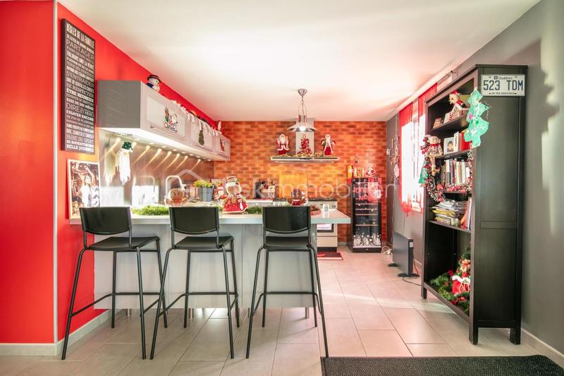 Maison - 189 m² - 5 pièces