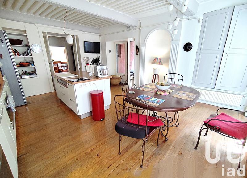 Maison - 282 m² - 9 pièces