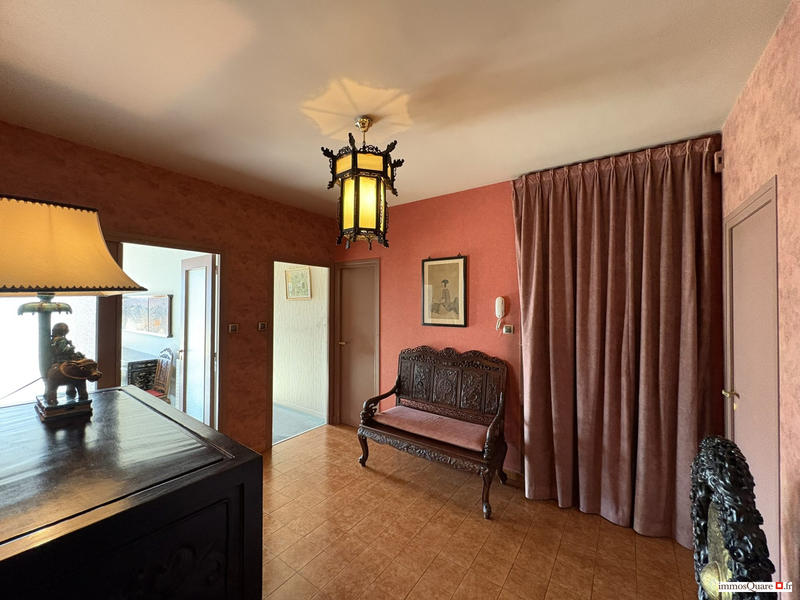 Appartement - 169 m² - 7 pièces