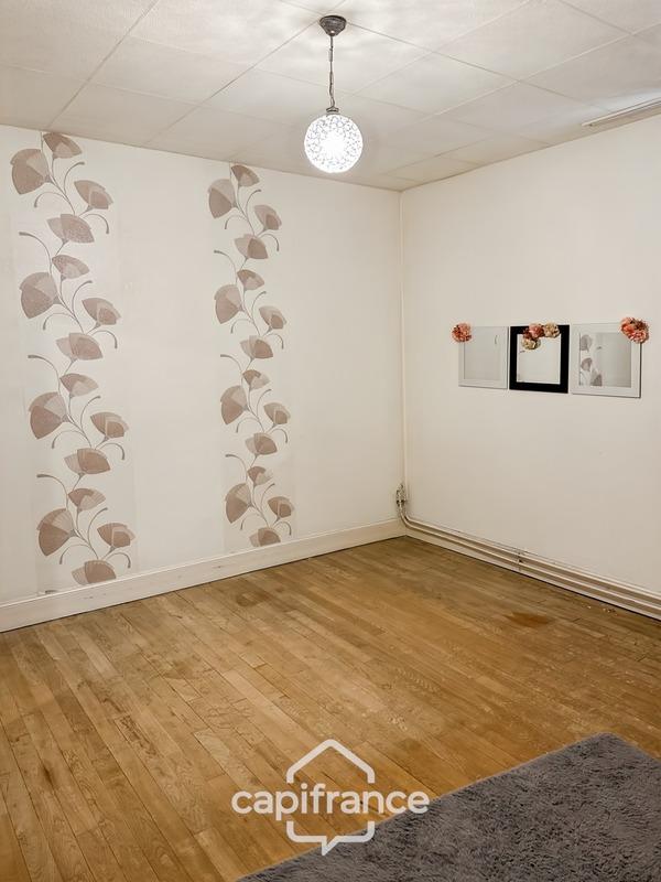 Maison - 187 m² - 8 pièces