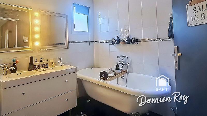 Maison - 127 m² - 6 pièces