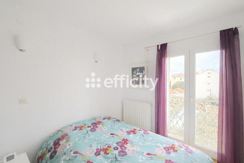 Appartement - 77 m² - 3 pièces