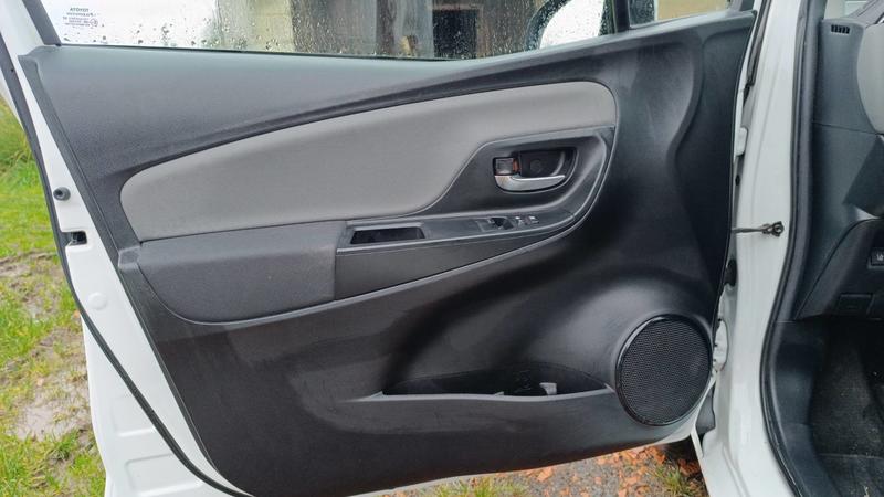 Toyota Yaris 1.0 VVTi 72 France