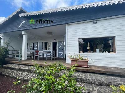 Maison - 180 m² - 6 pièces