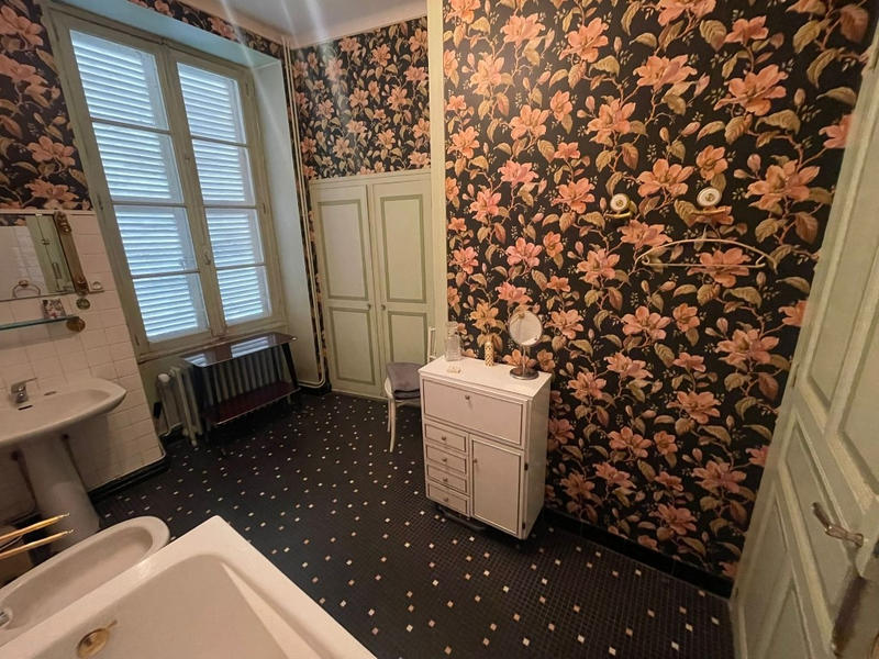 Maison - 336 m² - 14 pièces