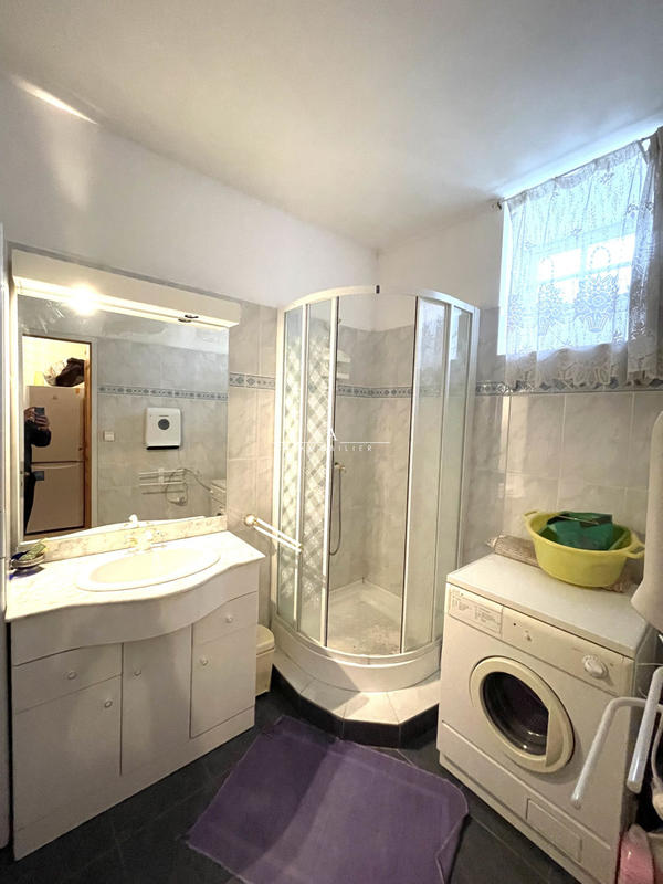 Maison ancienne - 270 m² - 6 pièces