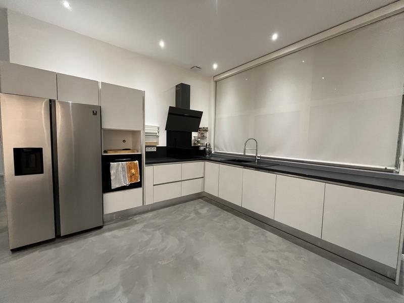 Appartement - 95 m² - 4 pièces