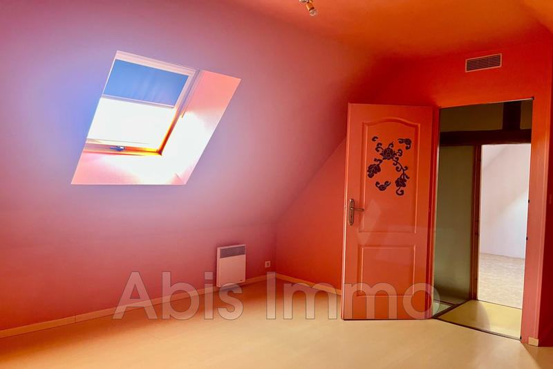 Maison - 98 m² - 5 pièces