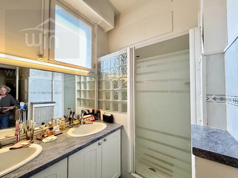 Appartement - 82 m² - 3 pièces