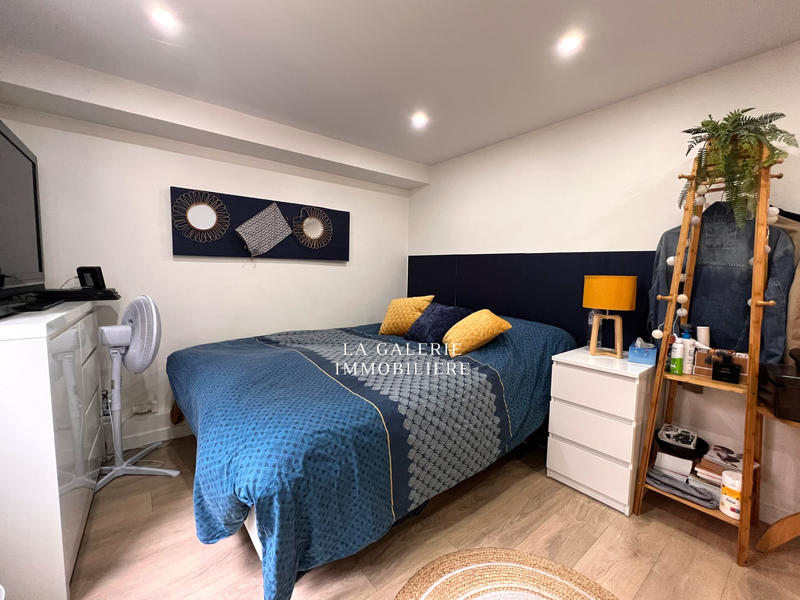 Maison - 186 m² - 8 pièces