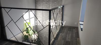 Immeuble - 240 m² - 6 pièces