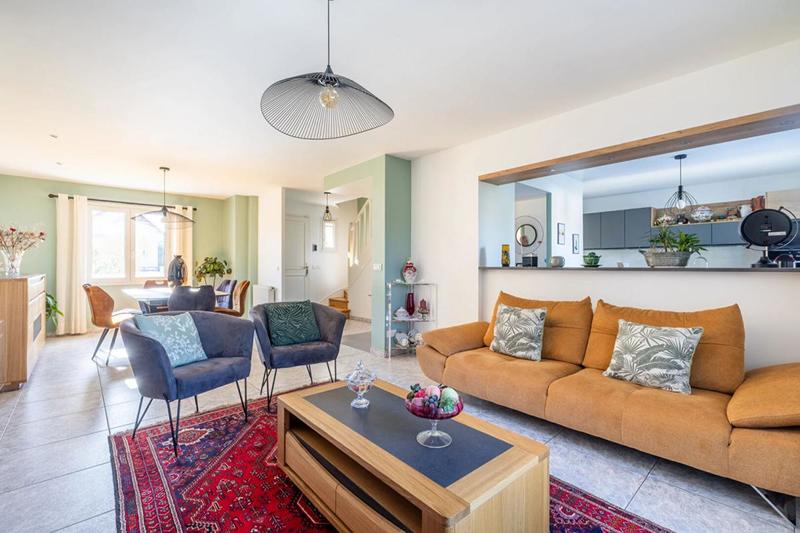 Maison - 134 m² - 6 pièces