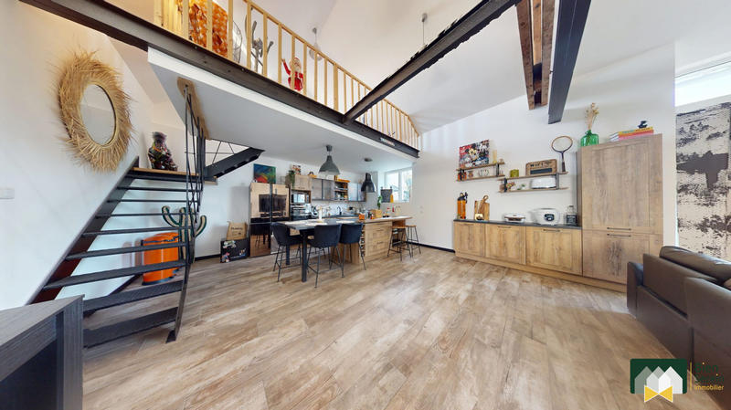 Maison ancienne - 193 m² - 7 pièces