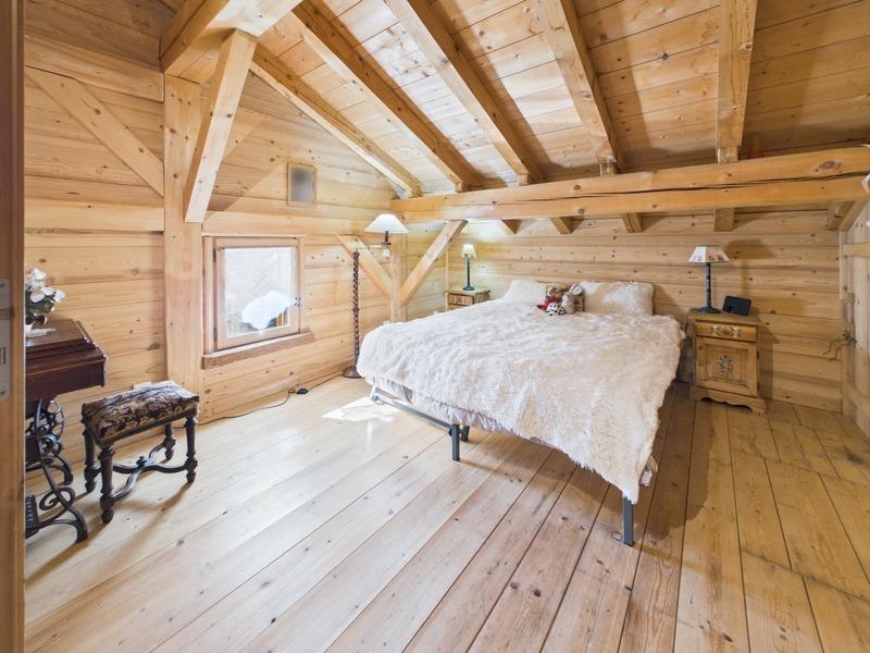 Châlet - 304 m² - 9 pièces