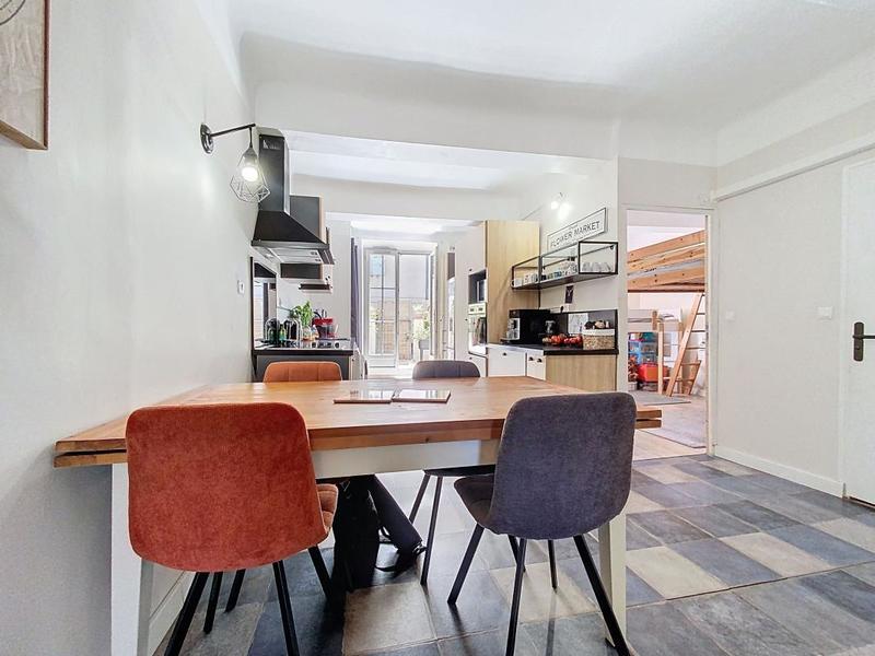 Appartement - 60 m² - 3 pièces