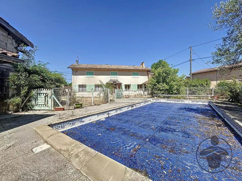 Maison - 95 m² - 4 pièces