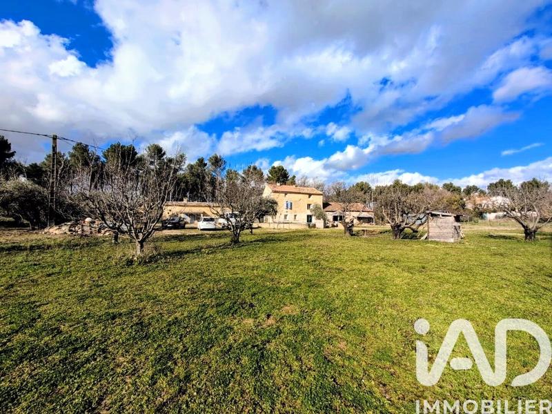 Maison - 266 m² - 8 pièces