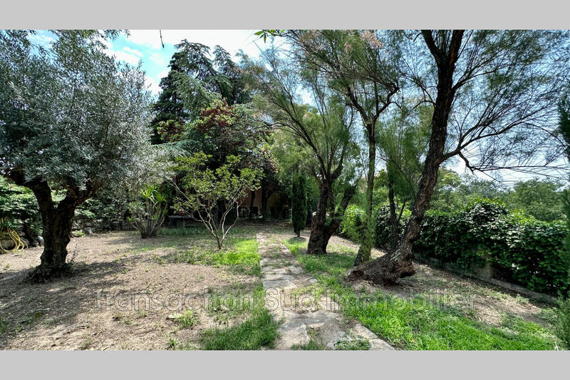 Maison - 231 m² - 8 pièces