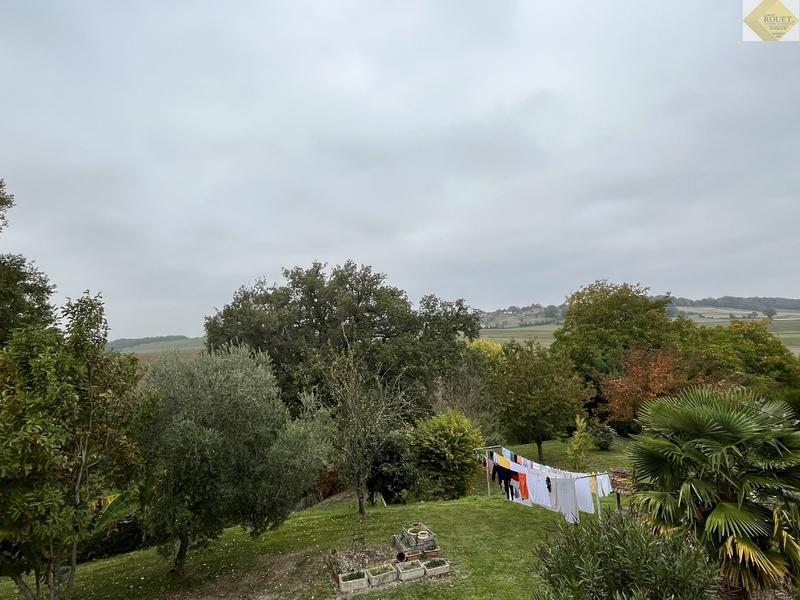 Maison - 213 m² - 6 pièces