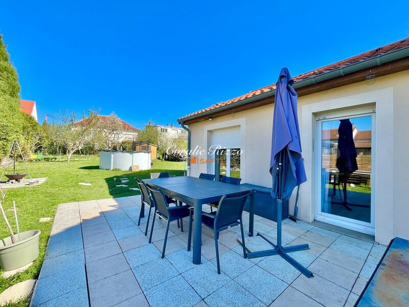 Maison - 140 m² - 5 pièces