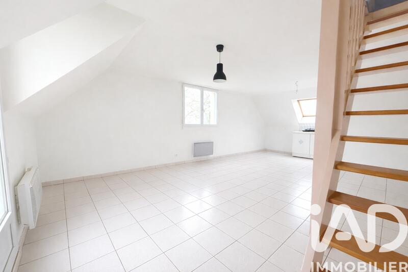 Maison - 260 m² - 3 pièces