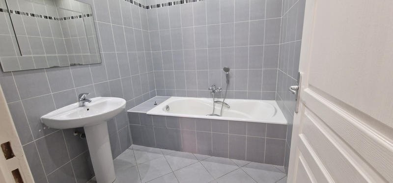 Appartement - 93 m² - 4 pièces