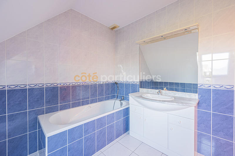 Appartement - 99 m² - 3 pièces