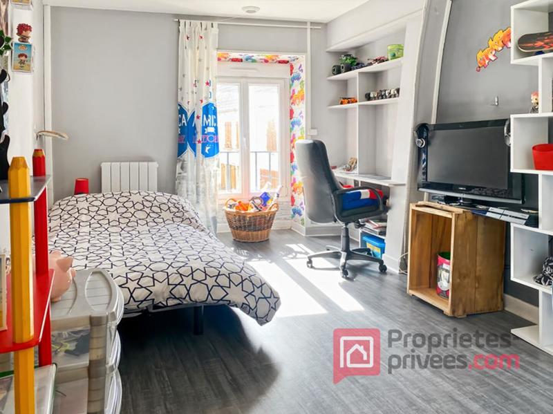 Maison - 175 m² - 9 pièces