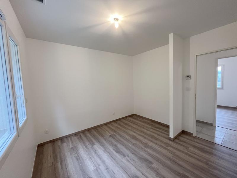 Maison - 90 m² - 6 pièces