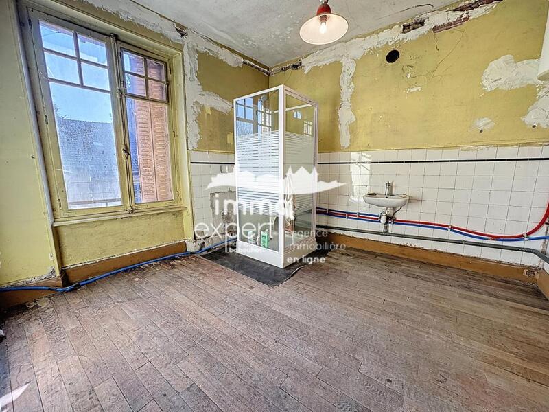 Propriété - 213 m² - 8 pièces