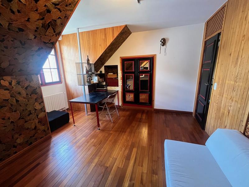 Maison - 206 m² - 8 pièces