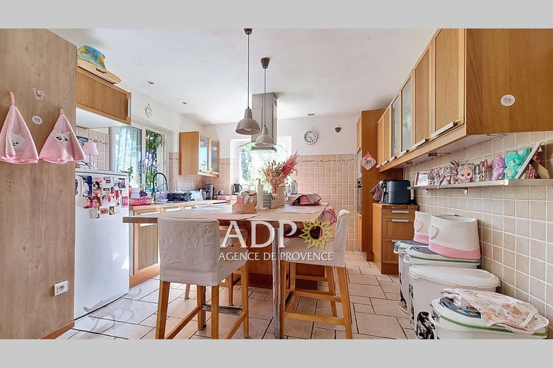 Maison - 142 m² - 4 pièces