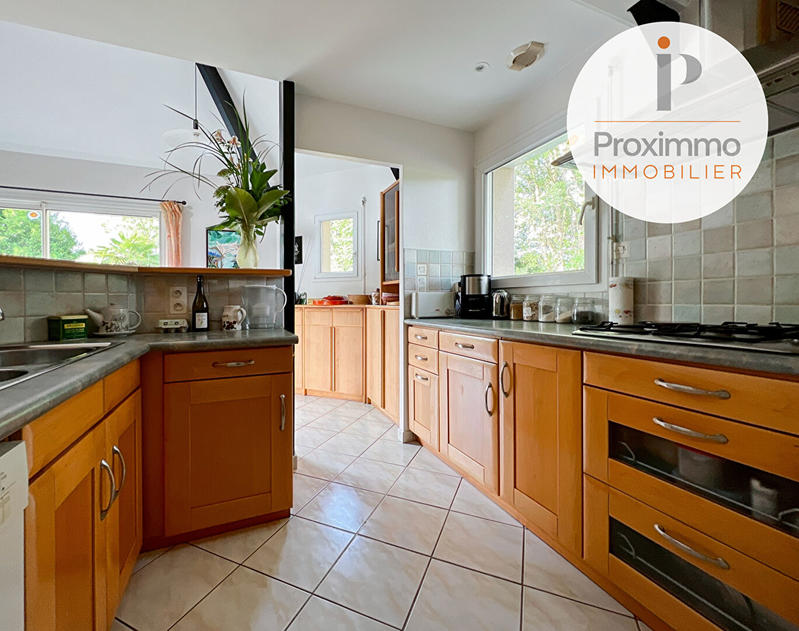 Maison - 190 m² - 10 pièces