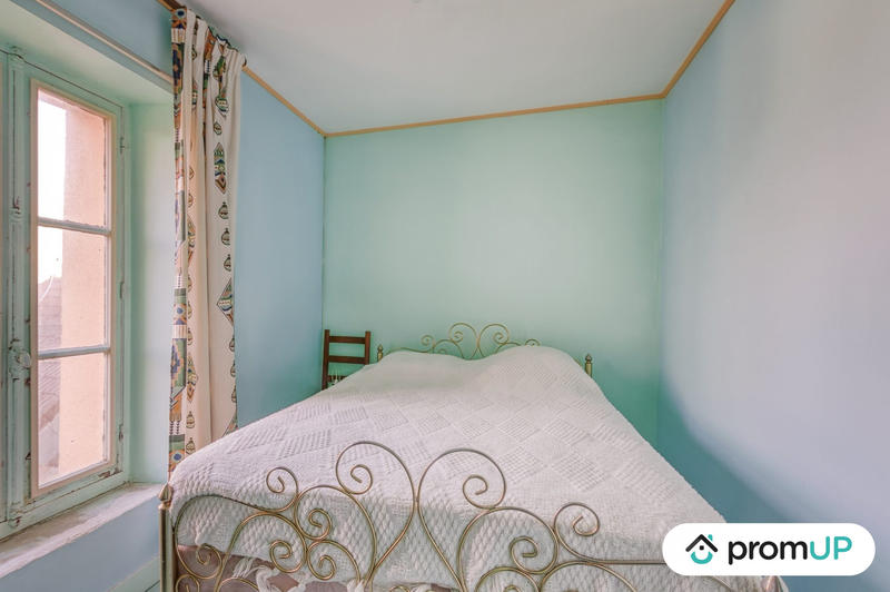 Maison - 225 m² - 1 pièce