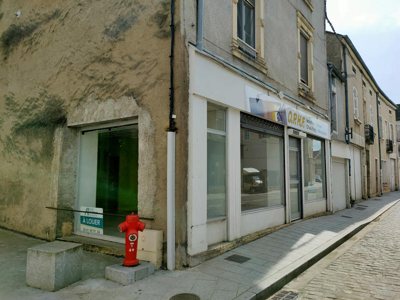 Local commercial - 141 m² - 3 pièces