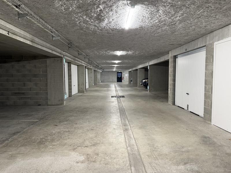 Parking / Garage - 14 m²