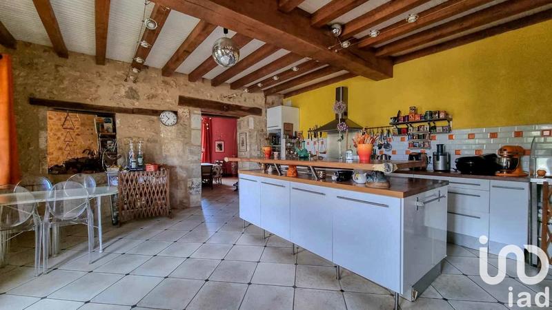 Maison - 361 m² - 12 pièces