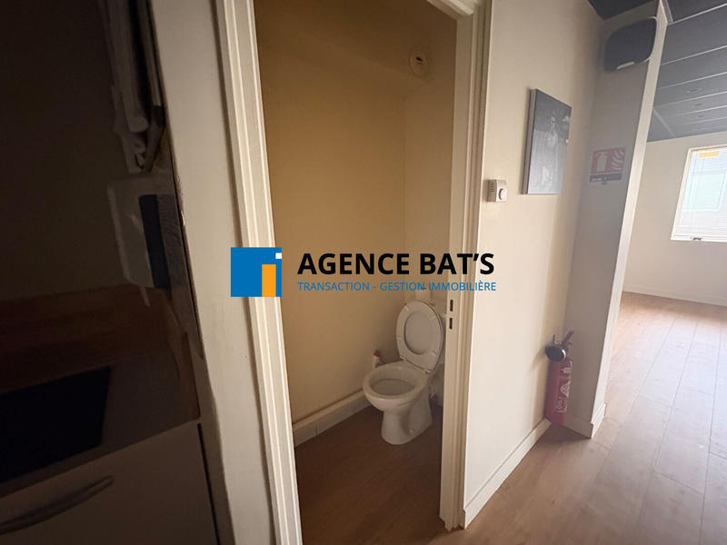 Local commercial - 60 m² - 2 pièces