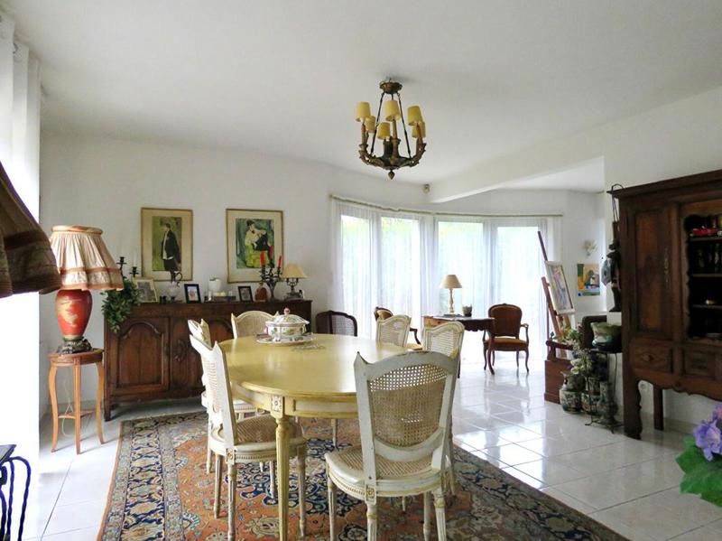 Maison - 178 m² - 7 pièces