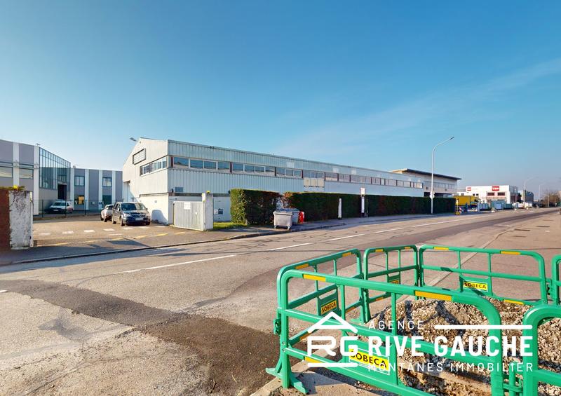 Local d'activités - 1 870 m²