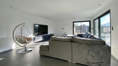 Villa - 130 m² - 4 pièces