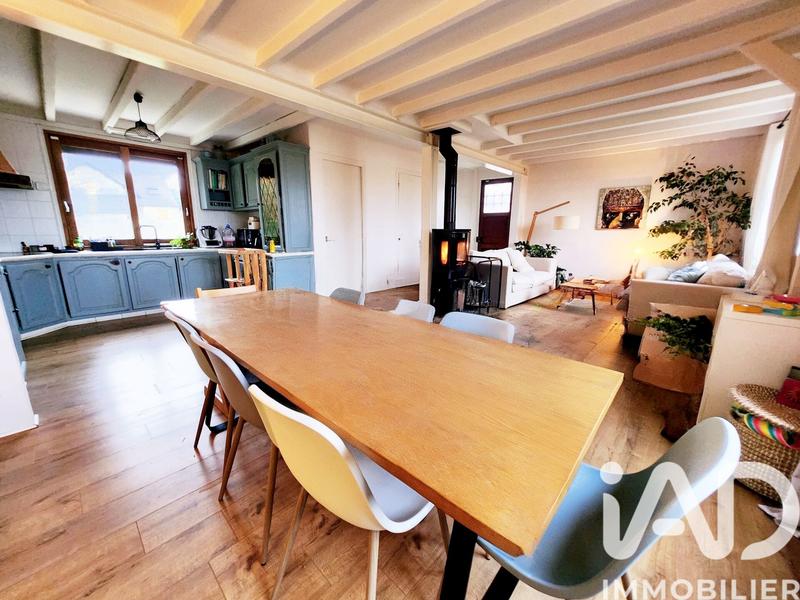 Maison - 90 m² - 4 pièces