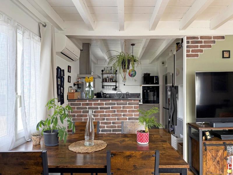 Maison - 90 m² - 3 pièces