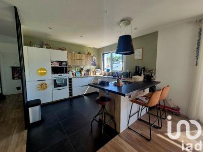 Maison - 104 m² - 4 pièces