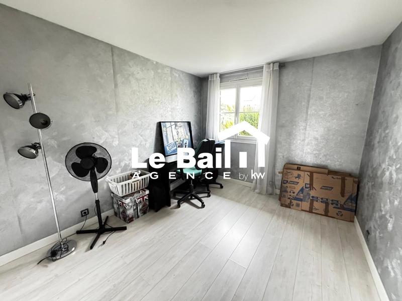 Maison - 104 m² - 6 pièces