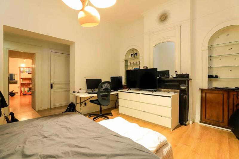 Maison - 190 m² - 8 pièces