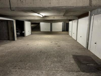 Parking / Garage - 12 m²